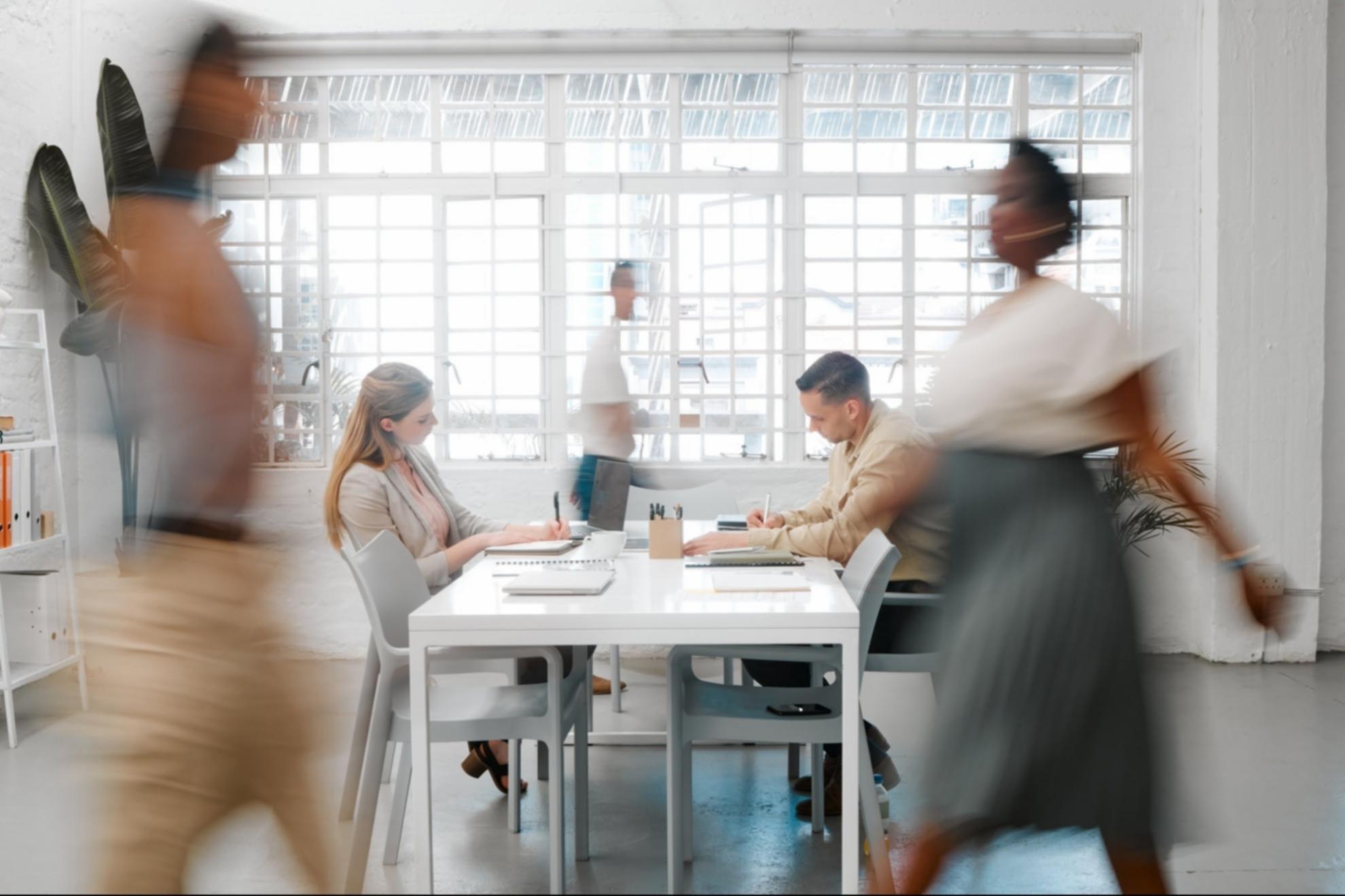 Ambiente di lavoro collaborativo per analisi dati